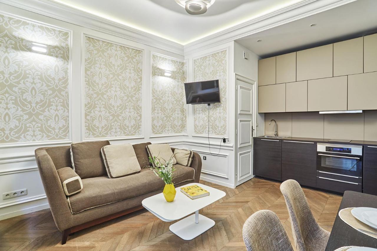 Apartment Louvre Museum By Studio Prestige Parigi Esterno foto