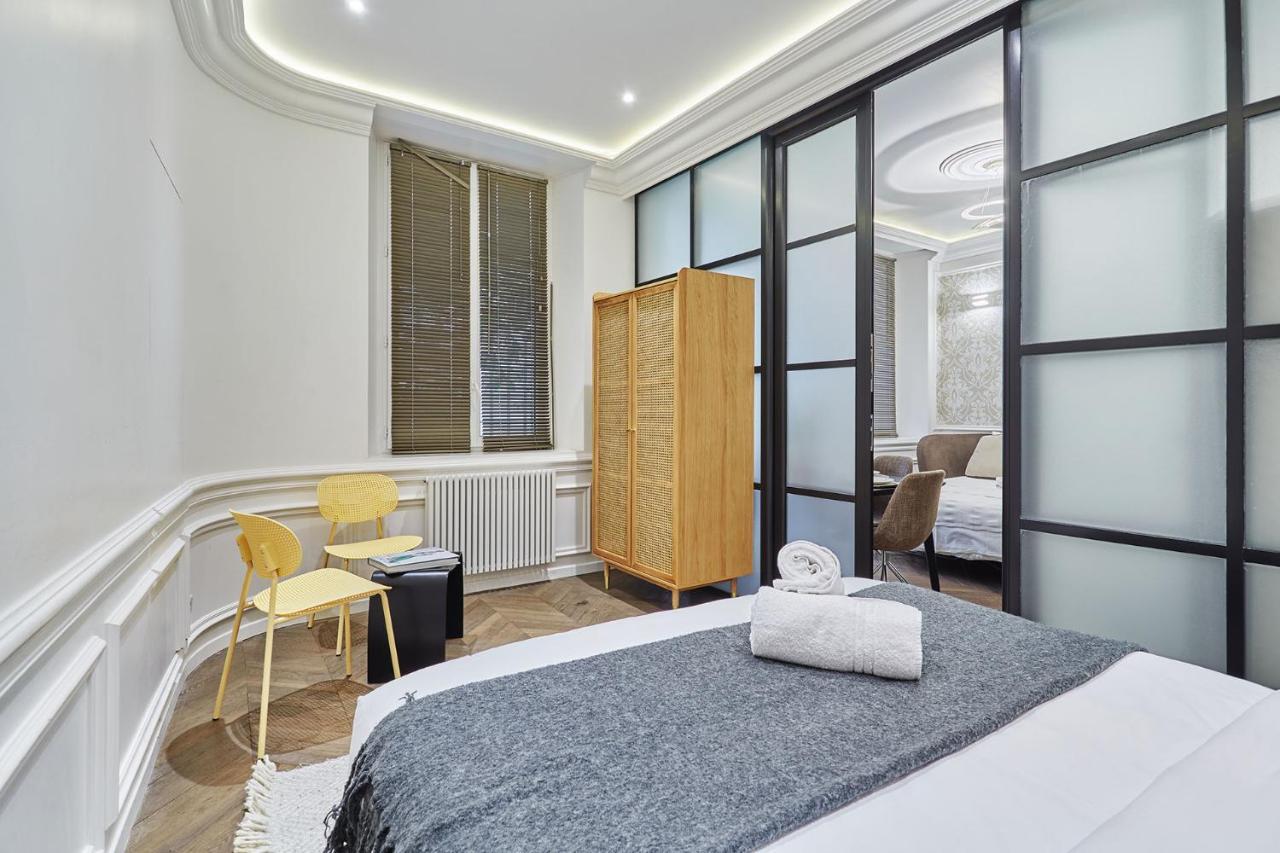 Apartment Louvre Museum By Studio Prestige Parigi Esterno foto