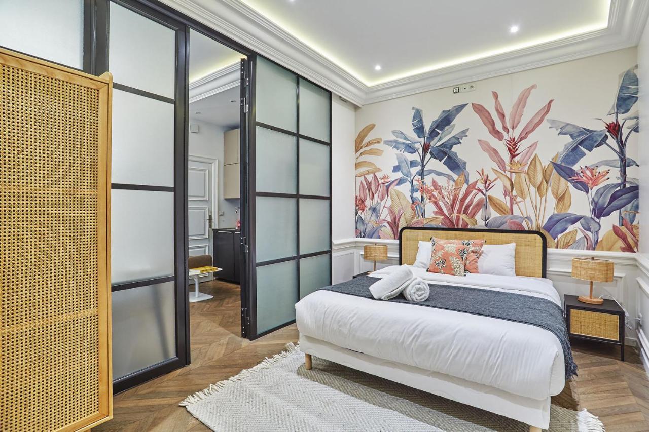 Apartment Louvre Museum By Studio Prestige Parigi Esterno foto