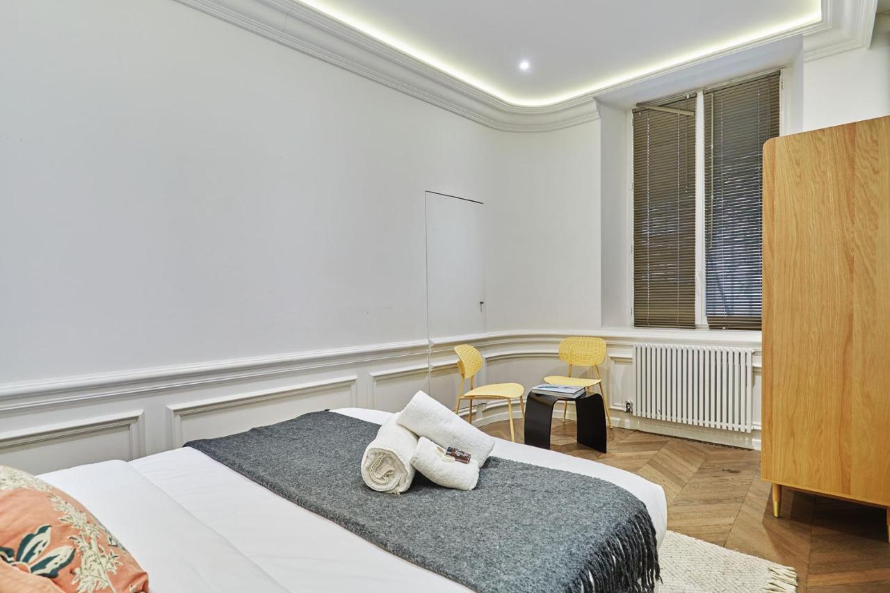 Apartment Louvre Museum By Studio Prestige Parigi Esterno foto