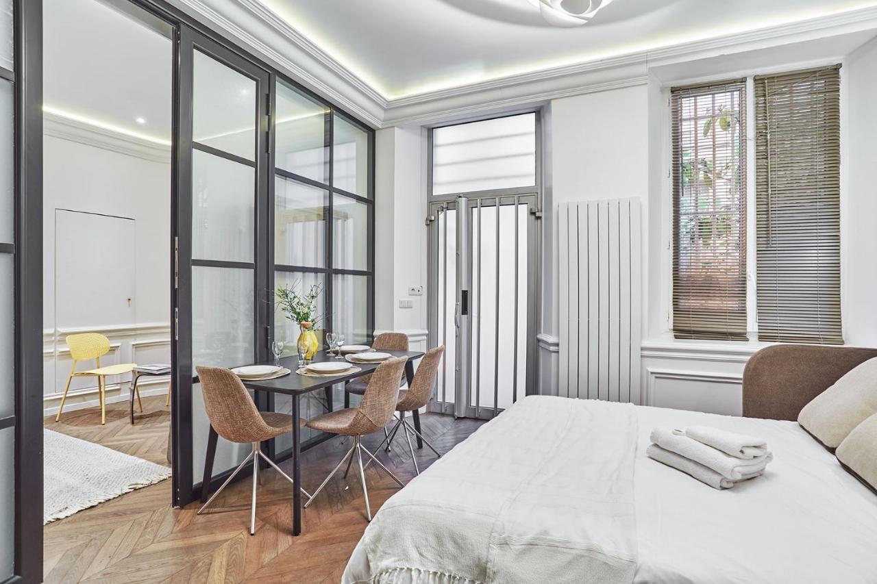 Apartment Louvre Museum By Studio Prestige Parigi Esterno foto