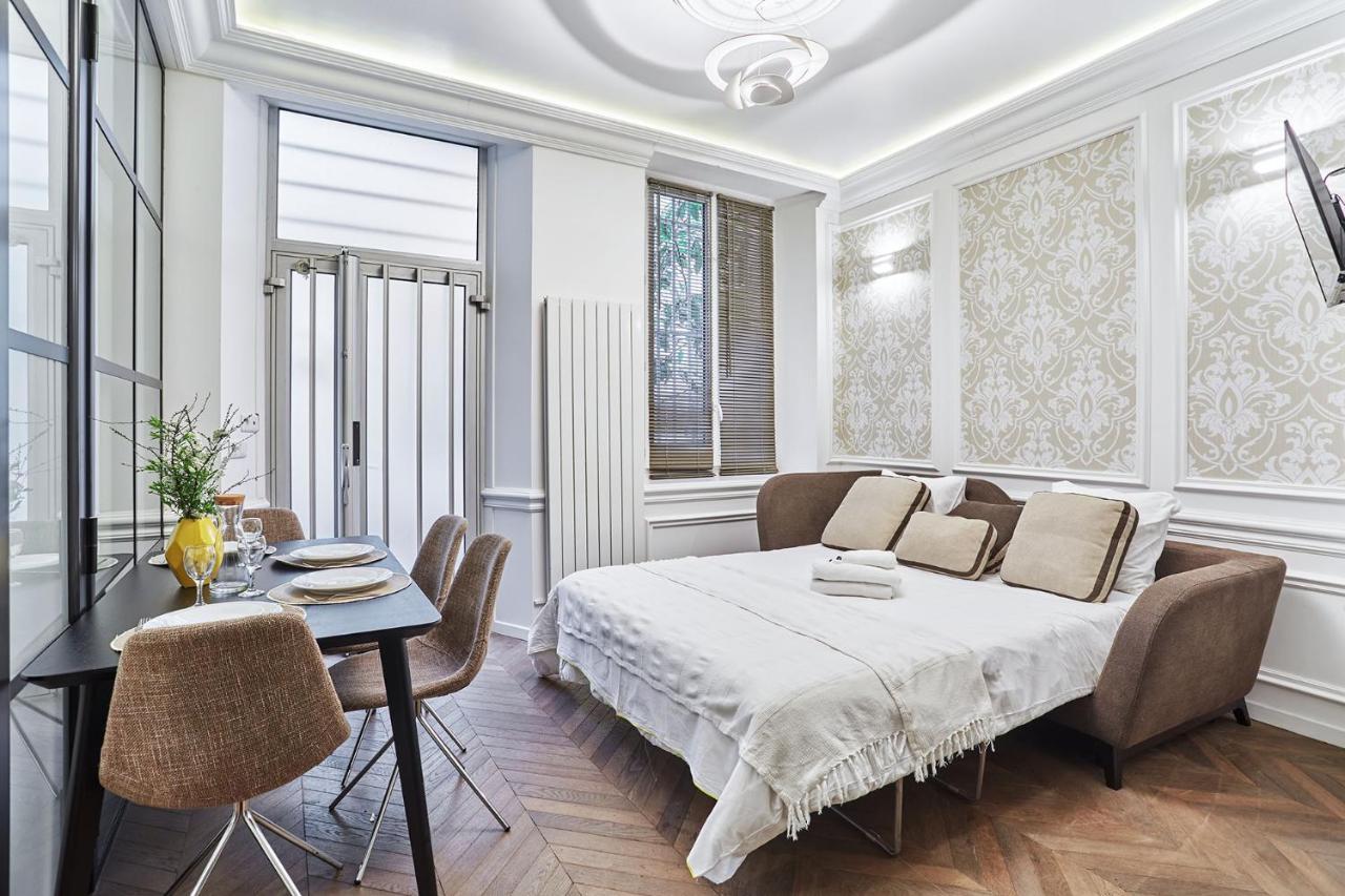 Apartment Louvre Museum By Studio Prestige Parigi Esterno foto